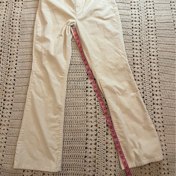 LRL Lauren Jeans Co Ivory Corduroy Flare Leg 5 Pocket Pants Size 8 - Picture 2 of 8